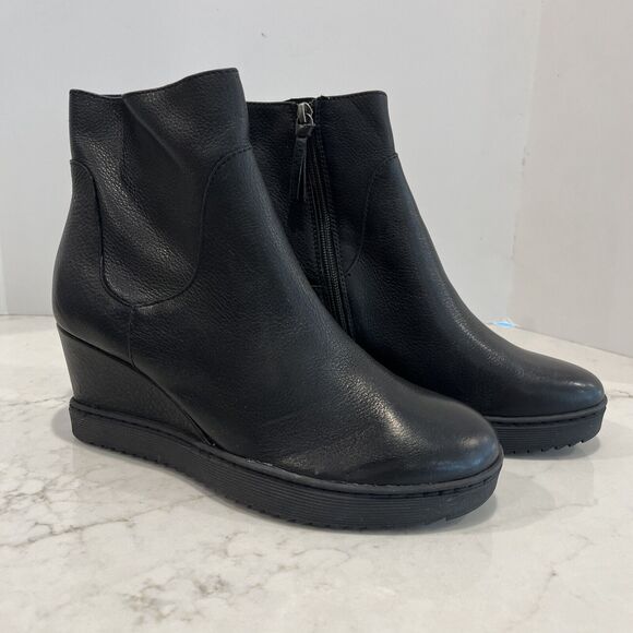 Sofft NEW Waterproof Leather Wedge Boot Bootie Aqua Shary 9.5 Black Non Slip - Picture 1 of 13